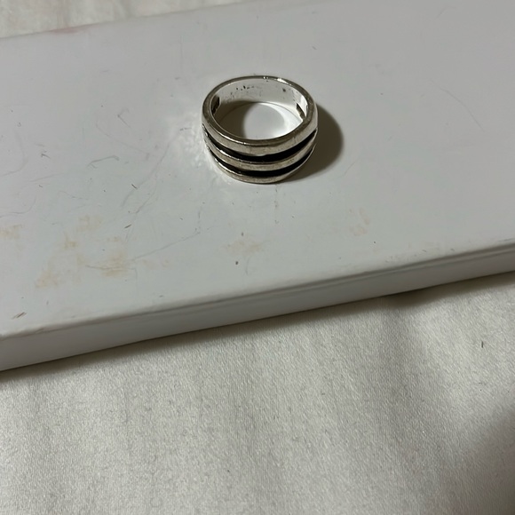Sterling Silver stamped ring - Picture 2 of 3